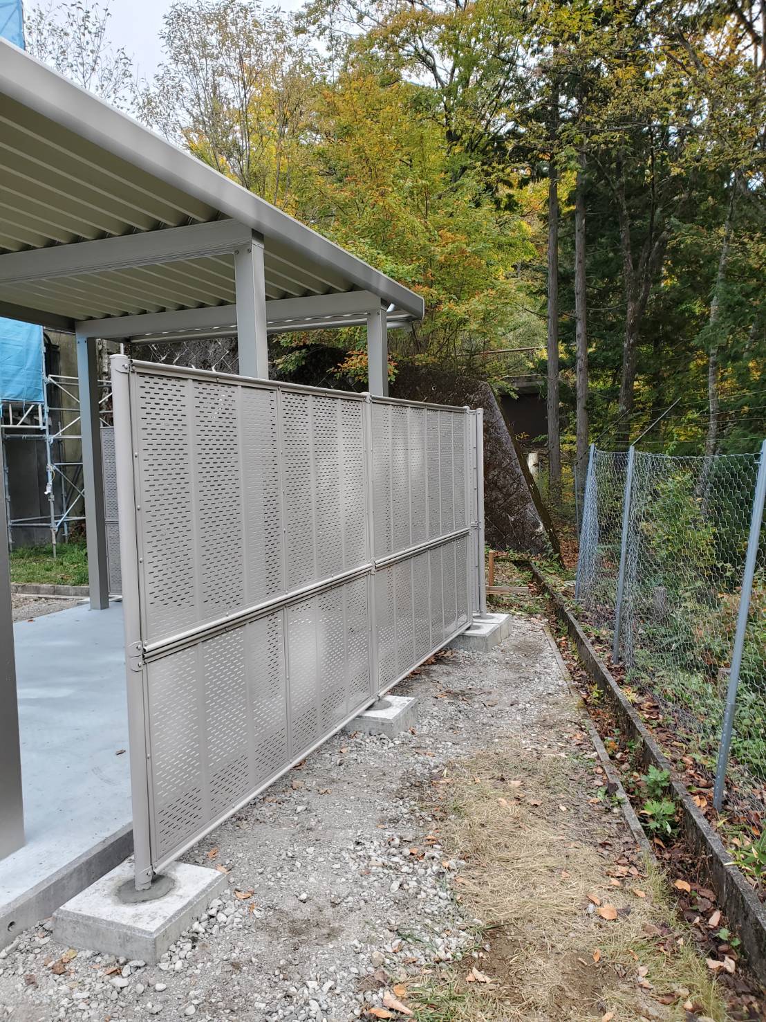 フェンス取り付け設置